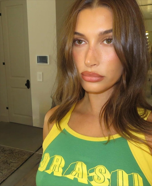 Источник: @haileybieber