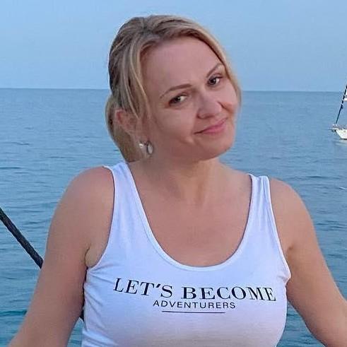 <p>Инна</p>