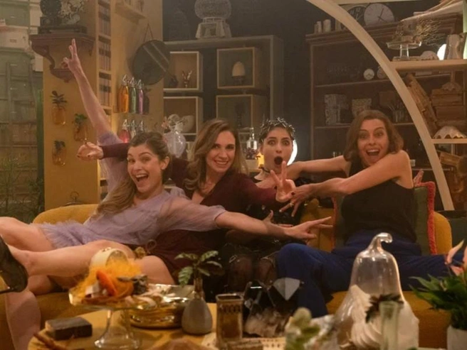 Новую итальянскую комедию оценят все любители «Секса в большом городе» (18+) | Источник: кадр из кинофильма «Безумное свидание» (18+), реж. Паоло Дженовезе, 2025 год