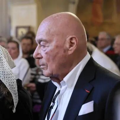Нестареющий Любимов, 92-летний Познер и неузнаваемый Флярковский: все гранды телевидения на отпевании Молчанова