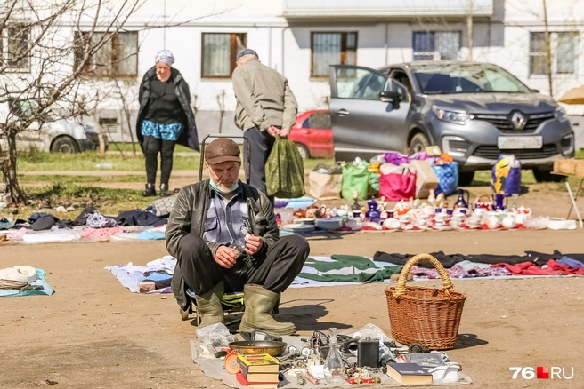 Сейчас это единственная уцелевшая барахолка в Ярославле | Источник: Кирилл Поверинов / 76.RU
