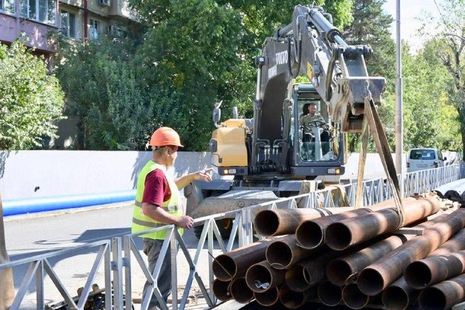 Увеличение диаметра трубы с 500 до 800 мм позволит значительно увеличить мощности системы и обеспечить стабильную подачу воды | Источник: sochi.ru