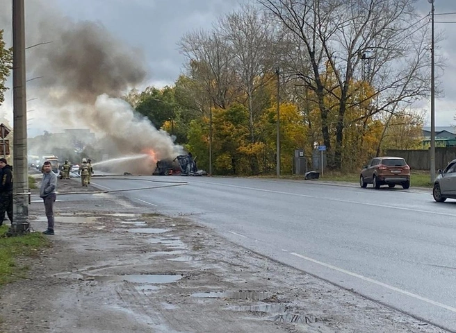 На Южной окружной загорелся грузовой автомобиль | ya62.ru