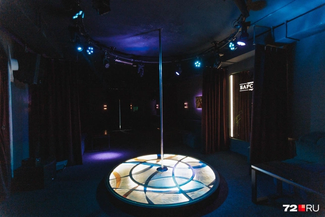 Рассказываем, как устроена работа стрип-клуба | Источник: Ирина Шарова / 72.RU