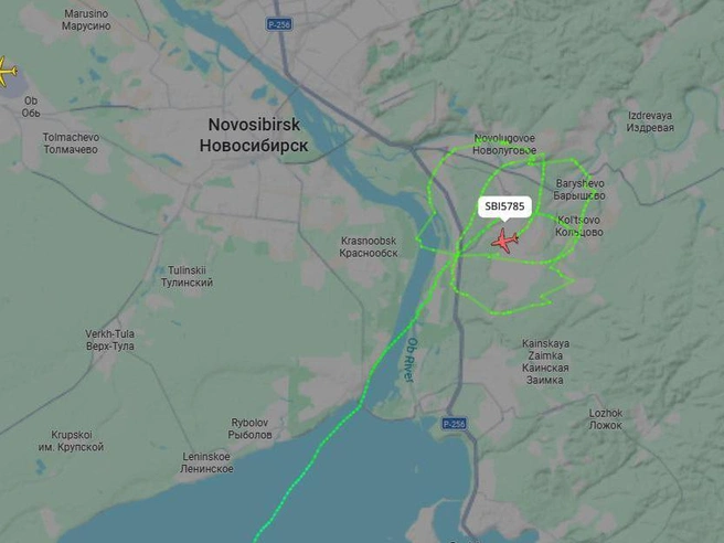Прибытие в Новосибирск запланировано на 10:15. | Источник: Flightradar24