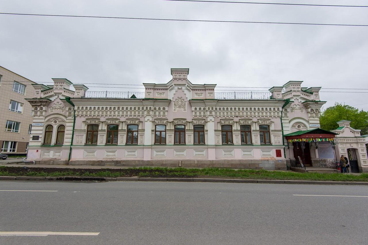 Рядом с памятниками архитектуры - домами Ошуркова на Чапаева - разрешили  строить высотки - 28 июня 2017 - Е1.ру