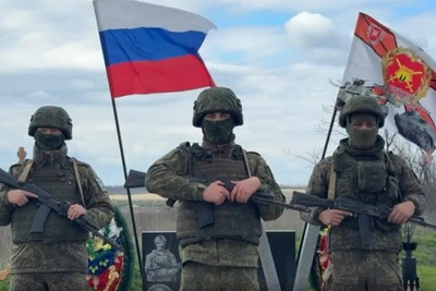 Сахалинские военнослужащие почтили память героев ВОВ