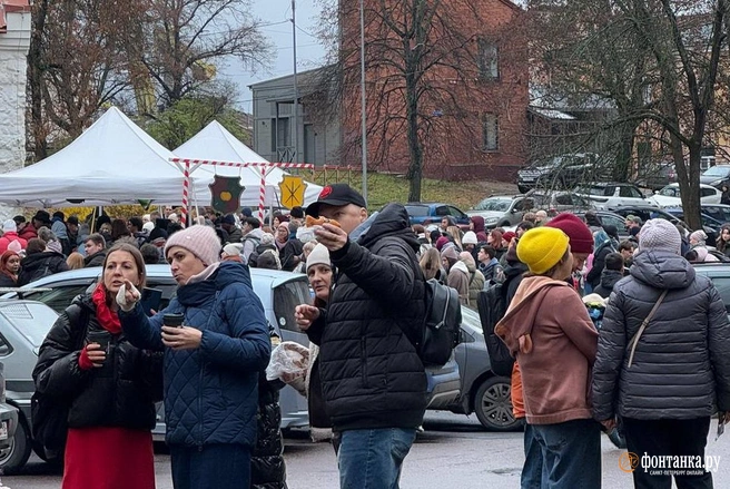 «В какой-то момент в Выборге закончились ВСЕ крендели». Что бывает, когда народ гуляет в понедельник | Источник: читатель «Фонтанки»