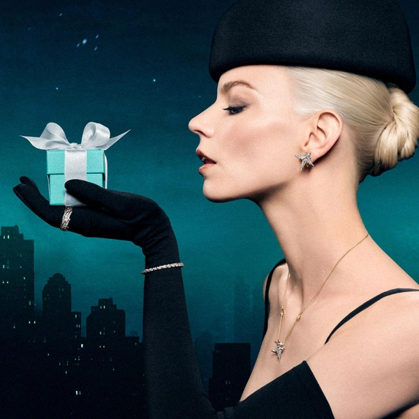 Рекламная кампания «Love Is a Gift» Tiffany &amp; Co. | Источник: tiffany.com