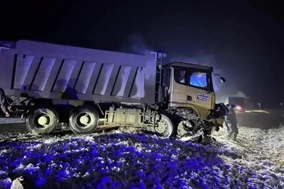Два человека погибли в ДТП с грузовиком на трассе из Кузбасса