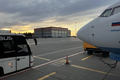 В Москве сбили 16 дронов, в аэропорту — ограничения