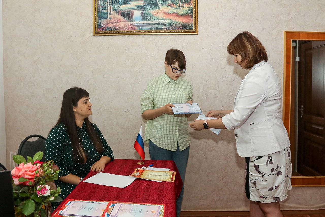 Выпускница школы в Нижегородской области: история единственной ученицы в  классе - 3 июля 2024 - НН.ру