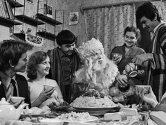 «Не трогай, это на Новый год»: из каких продуктов накрывали стол при тотальном дефиците в СССР