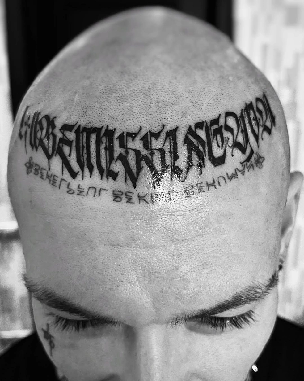 В последние годы у Niletto появились татуировки на лице | Источник: shmeltattooreserve / Instagram.com*