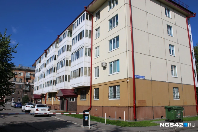 В новых пятиэтажках квартиры тоже не самые большие — в среднем по 40 квадратных метров | Источник: Игорь Епифанцев / NGS42.RU