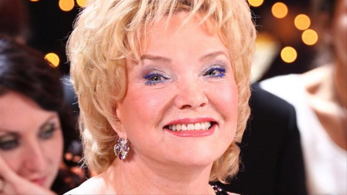 82-летняя Екатерина Шаврина больше не скрывает любимого мужчину&nbsp;&mdash; он на 30 лет моложе