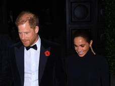 Гарри и Меган в черном, Ким Кардашьян, укравшая образ у Холли Берри: Крис Дженнер отметила 70-летие в особняке Джеффа Безоса