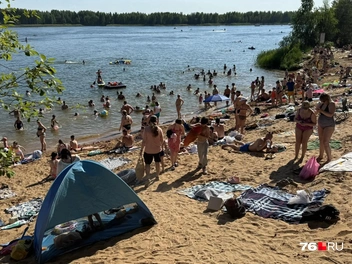 Но у воды ярославцев было еще больше! | Источник: читательница 76.RU