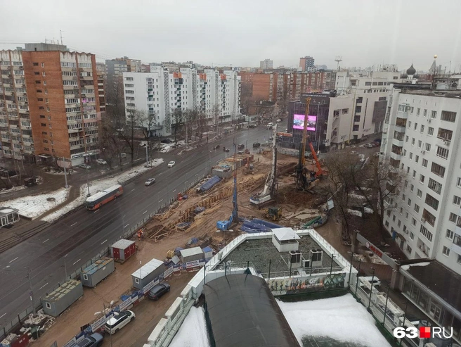 Неудобства временны — комфорт навсегда? Строительство метро в Нижнем Новгороде зимой 2025 года | Источник: Евгений Зиновьев / 63.RU
