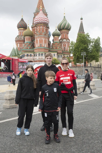 Барановская вспомнила, как прилетела из Лондона от Аршавина с тремя детьми, кучей коробок и без денег