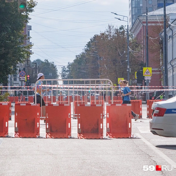 По улицам сегодня до самого вечера можно было пройти только пешком | Источник: Тимофей Калмаков / 59.RU