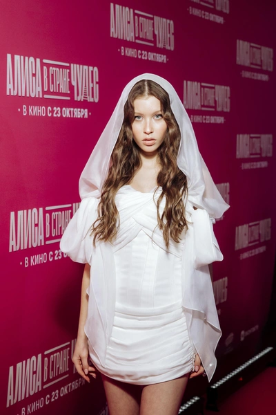 Анна Пересильд | www.starhit.ru