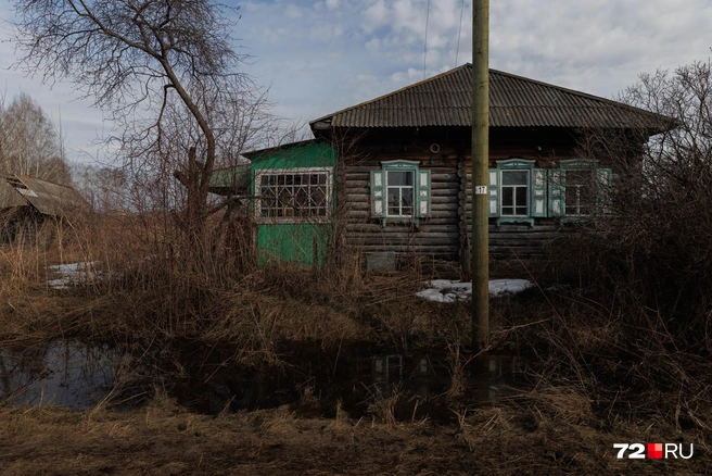 Эстонский дом в Анценске один. Остальные постройки ничем не примечательные | Источник: Ирина Шарова / 72.RU
