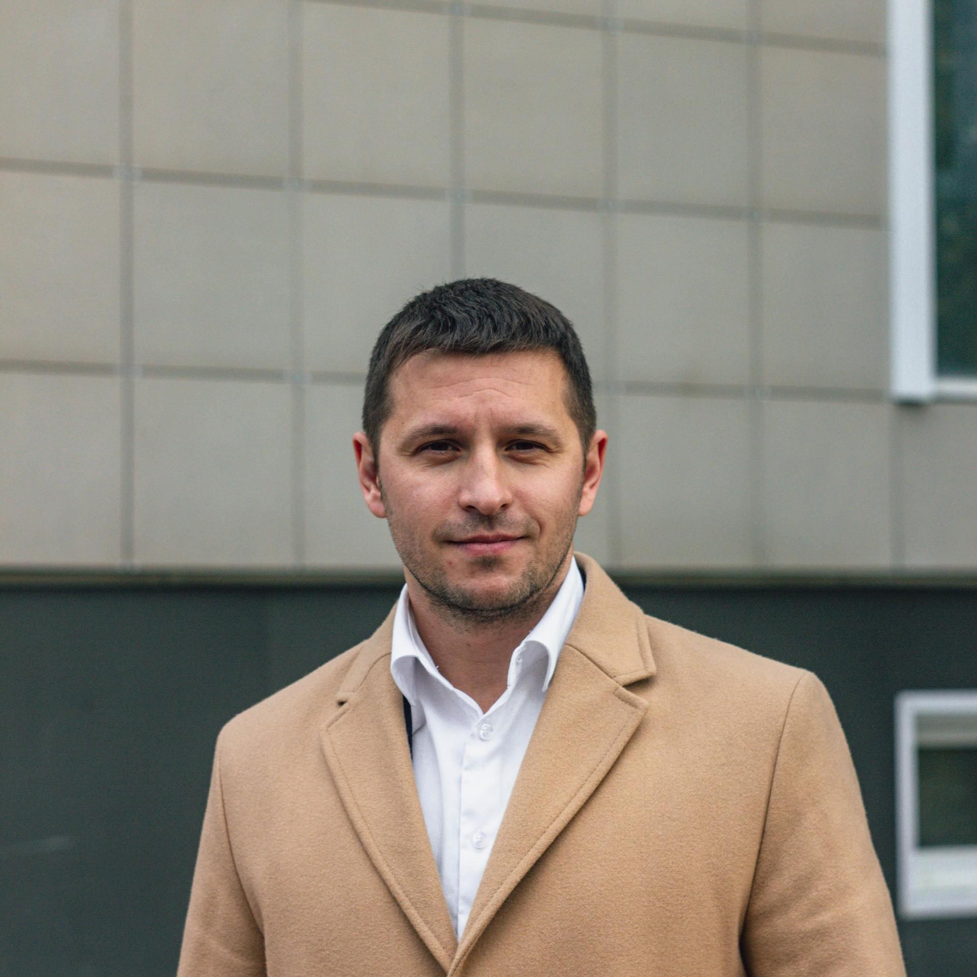 <p>Илья Гудошник</p>