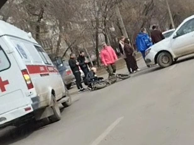 ДТП произошло в Тракторозаводском районе Челябинска. | Источник: читатель 74.RU