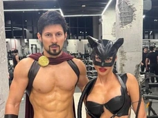 Дуров в образе гладиатора, дочь Бородиной в шрамах, Жужа в крошечном комбинезоне и с рожками: звезды отметили Хэллоуин