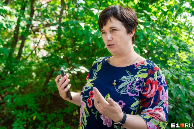 Мария возит в родную Шалю туристов и проводит экскурсии  | Источник: Владислав Лоншаков / E1.RU 