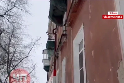 Уголовное дело после обрушения балкона в Омске