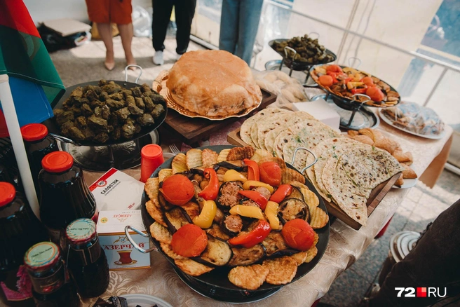 Площадка азербайджанской культуры. Вспоминаем, когда фото еды были модными | Источник: Ирина Шарова