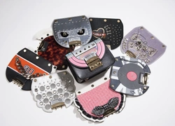 История моды в аксессуарах: Furla создала машину времени