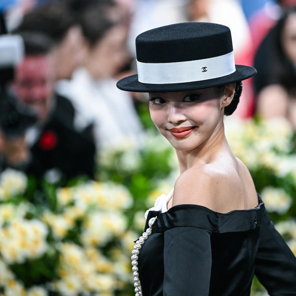 Met Gala 2025: 10 лучших фото Дженни Ким из BLACKPINK | Источник: Sipa USA