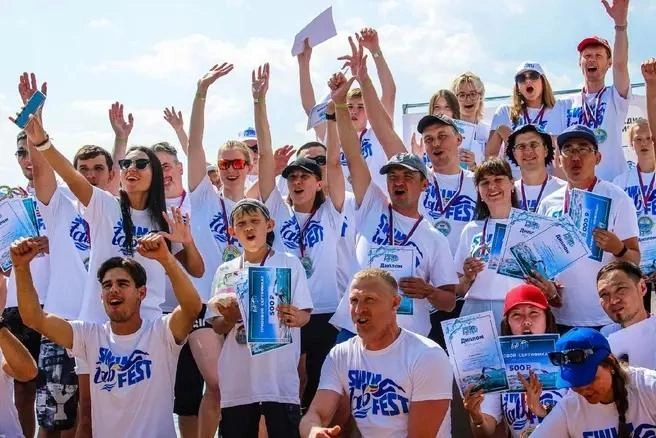 Ежегодно участвуют сотни человек | Источник: zabswimfest / Vk.com