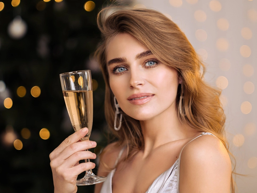 Новогодняя ночь 2023: как загадывать желания разным знакам Зодиака | marieclaire.ru