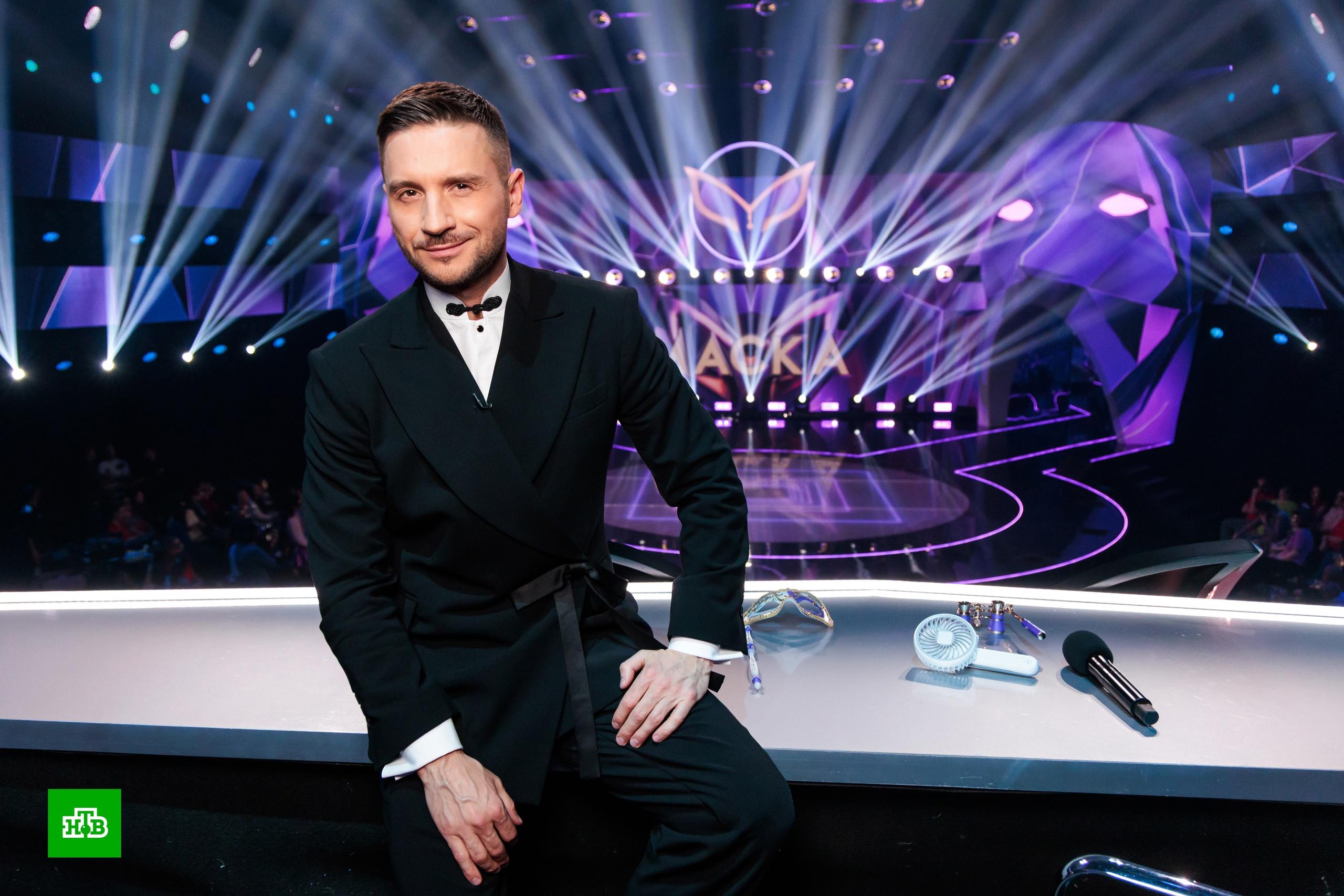 Сергей Лазарев разрыдался на спецвыпуске «Маски». Кто довел его до слез