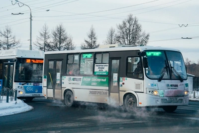 Количество автобусов на маршруте через Левый берег Омска увеличат