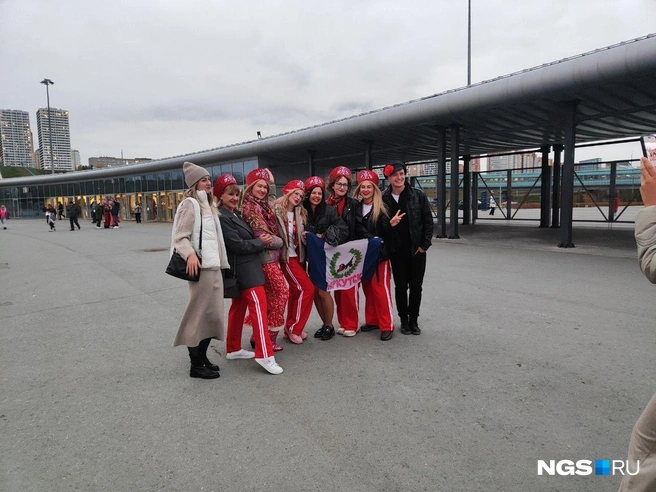 Компания приехала из Иркутска | Источник: Александра Бруня / NGS.RU