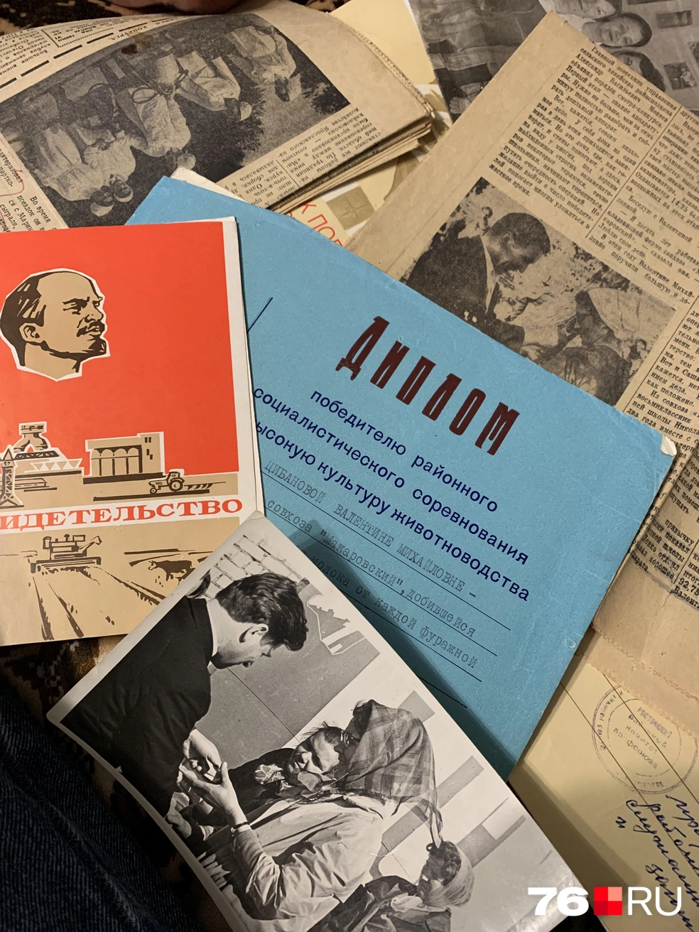 До сих пор она хранит свои грамоты, дипломы и значки | Источник: Алена Троицкая / 76.RU