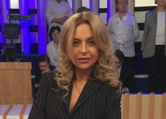«Врачи так и не смогли поставить диагноз»: скончалась 41-летняя певица Злата Божен