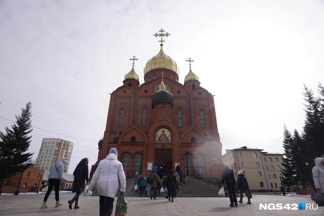 Событие посетило как минимум несколько сотен горожан | Источник: Евгений Горбачев / NGS42.RU