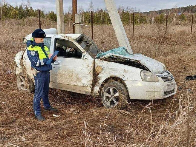 Проверка автоинспекторов показала, что у виновника аварии отсутствовали законные права на вождение. | Источник: ГИБДД по Свердловской области