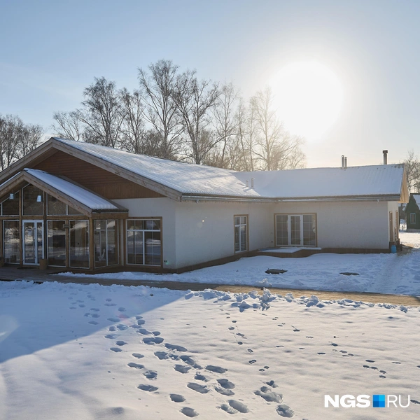 Банный комплекс на территории деревни  | Источник:  Александр Ощепков / NGS.RU 