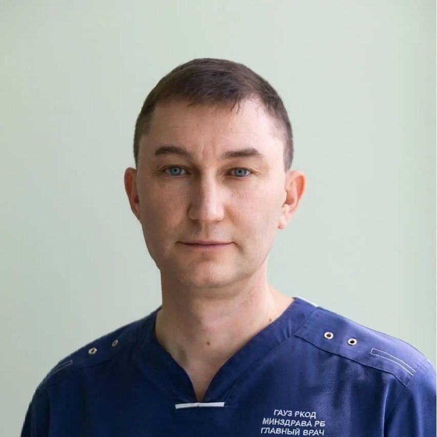 Адель Измайлов