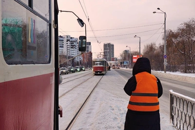 Трамваи в Екатеринбурге встали на час из-за ДТП