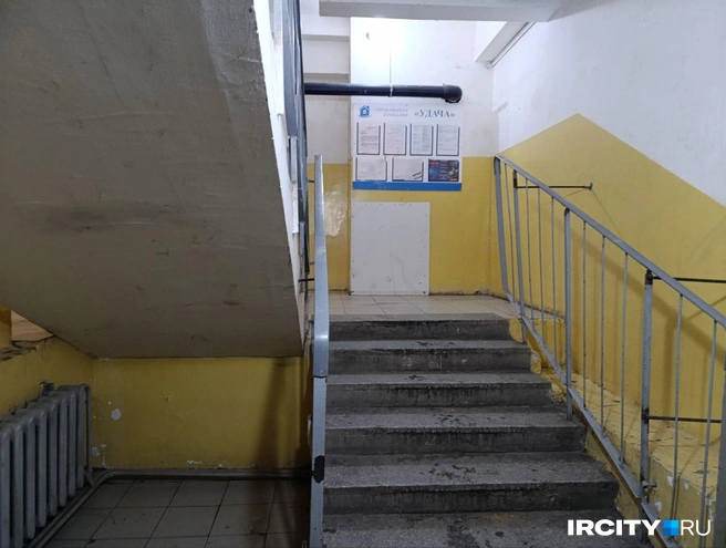 Поговорить с жильцами подъезда не удалось | Источник: Даниил Конин / IRCITY.RU