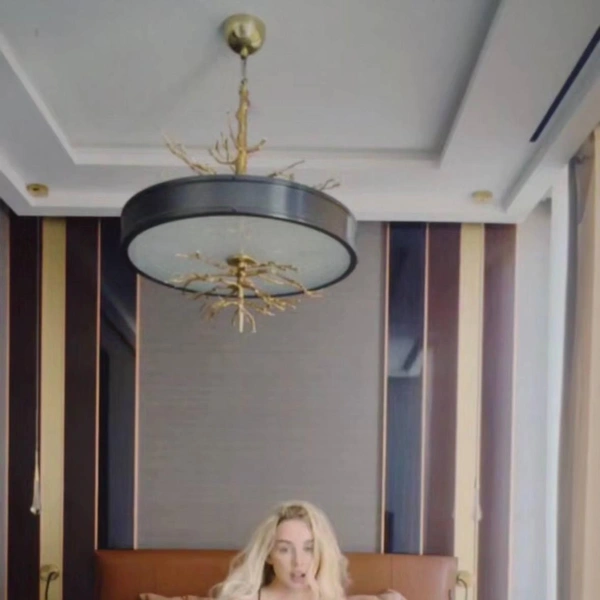 Анна Седокова анонсировала новую песню откровенным роликом  | Источник: annasedokova\ Instagram (экстремистская организация, деятельность запрещена на территории РФ)
