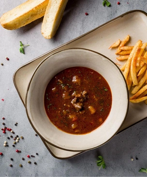 Рецерт дня: гуляш от шеф-повара Анатолия Аношина